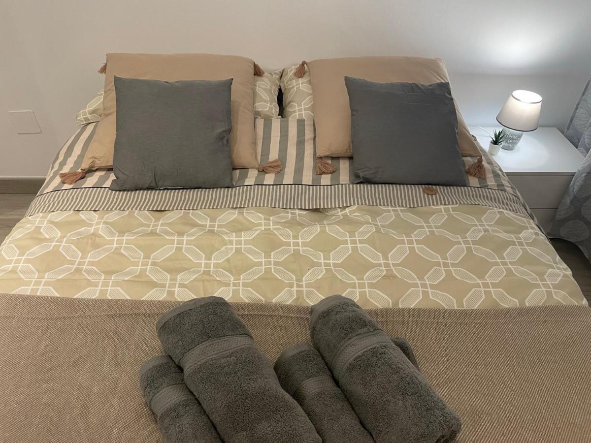 Stylish One Bedroom Flat In The Heart Of Madrid — Photos 2